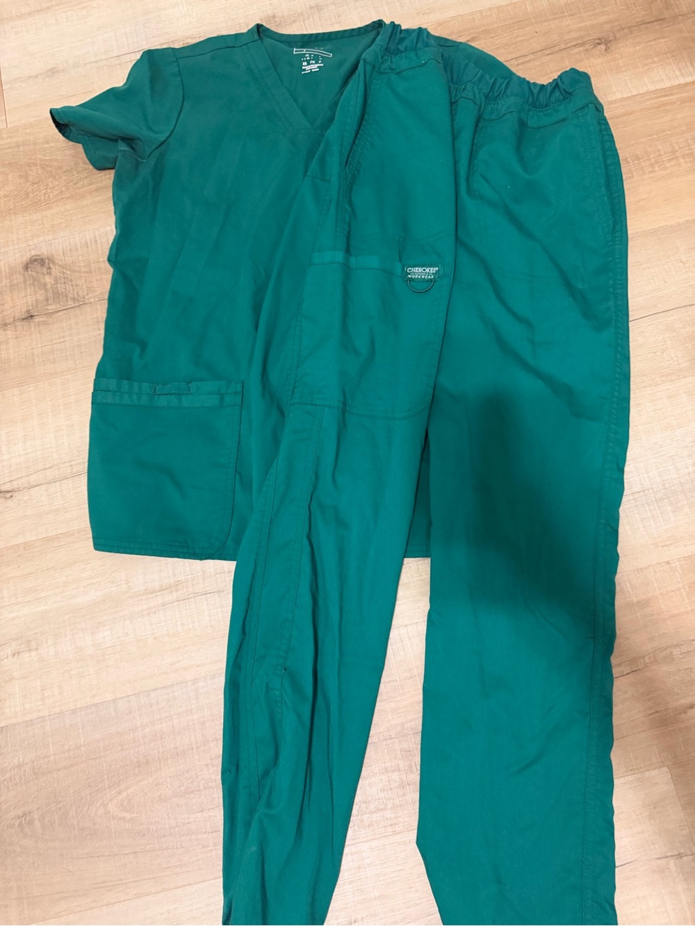 Cherokee women’s Scrub Pants & Top Set in Hunter Green